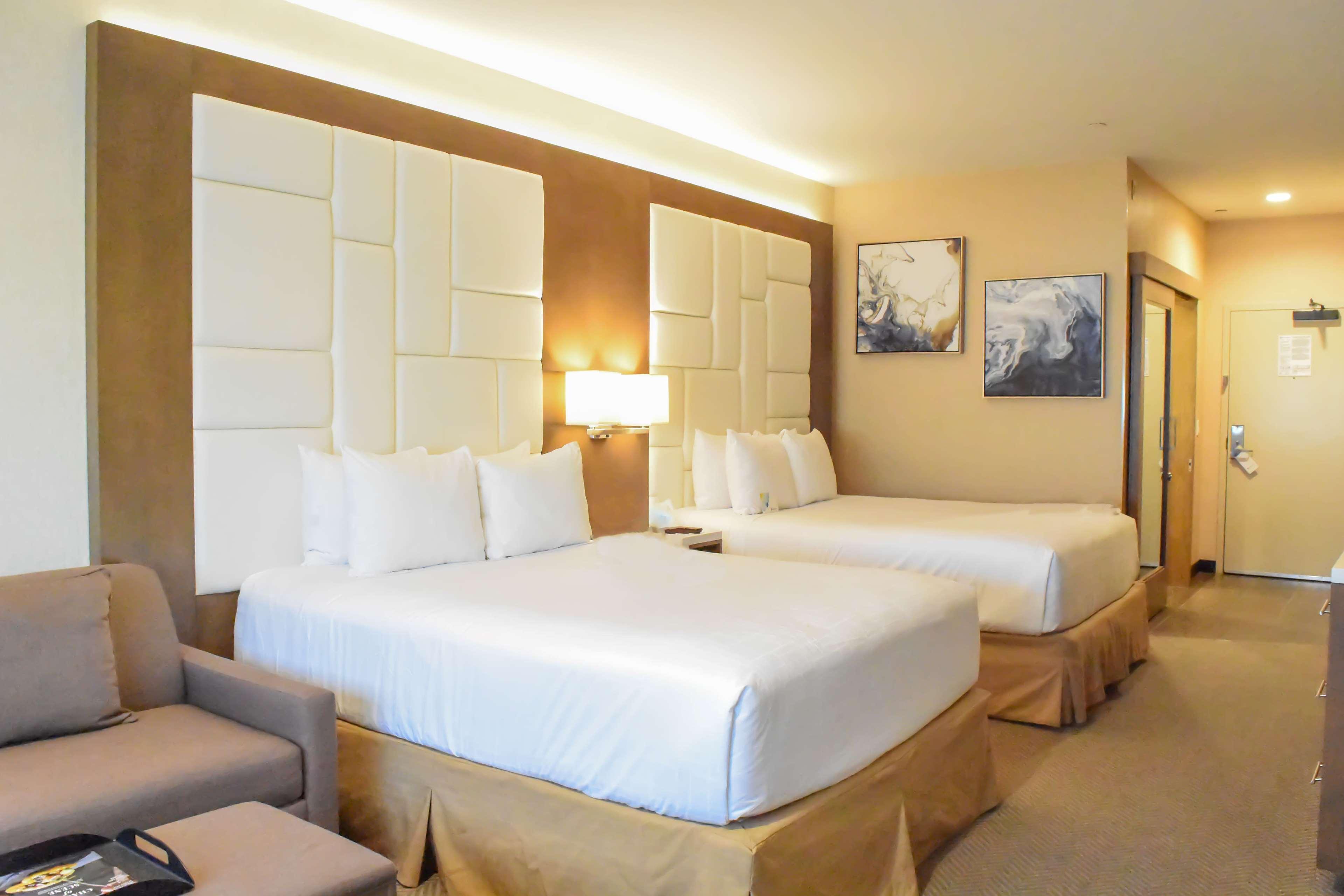 Hotel Wyndham Anaheim Extérieur photo