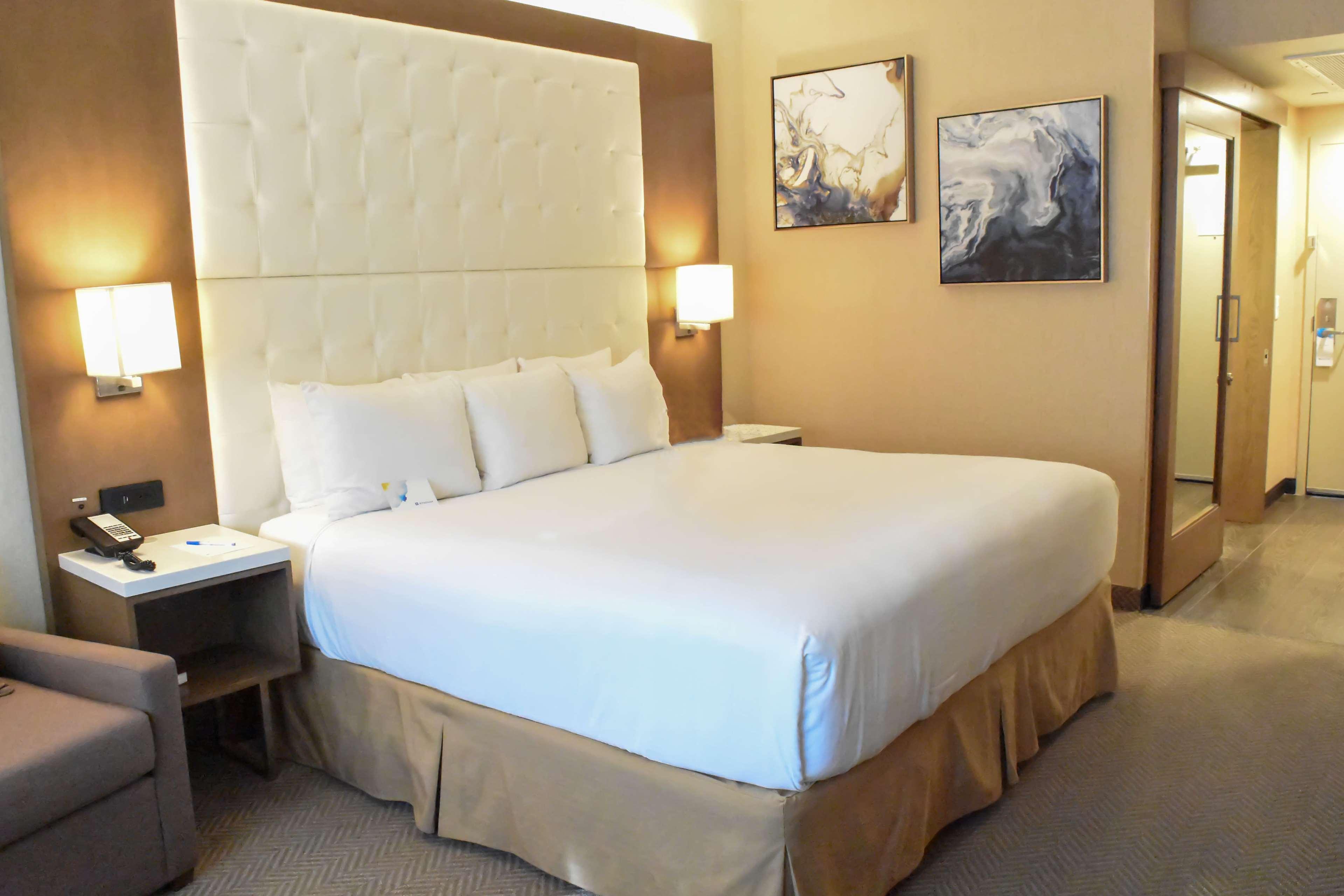 Hotel Wyndham Anaheim Extérieur photo