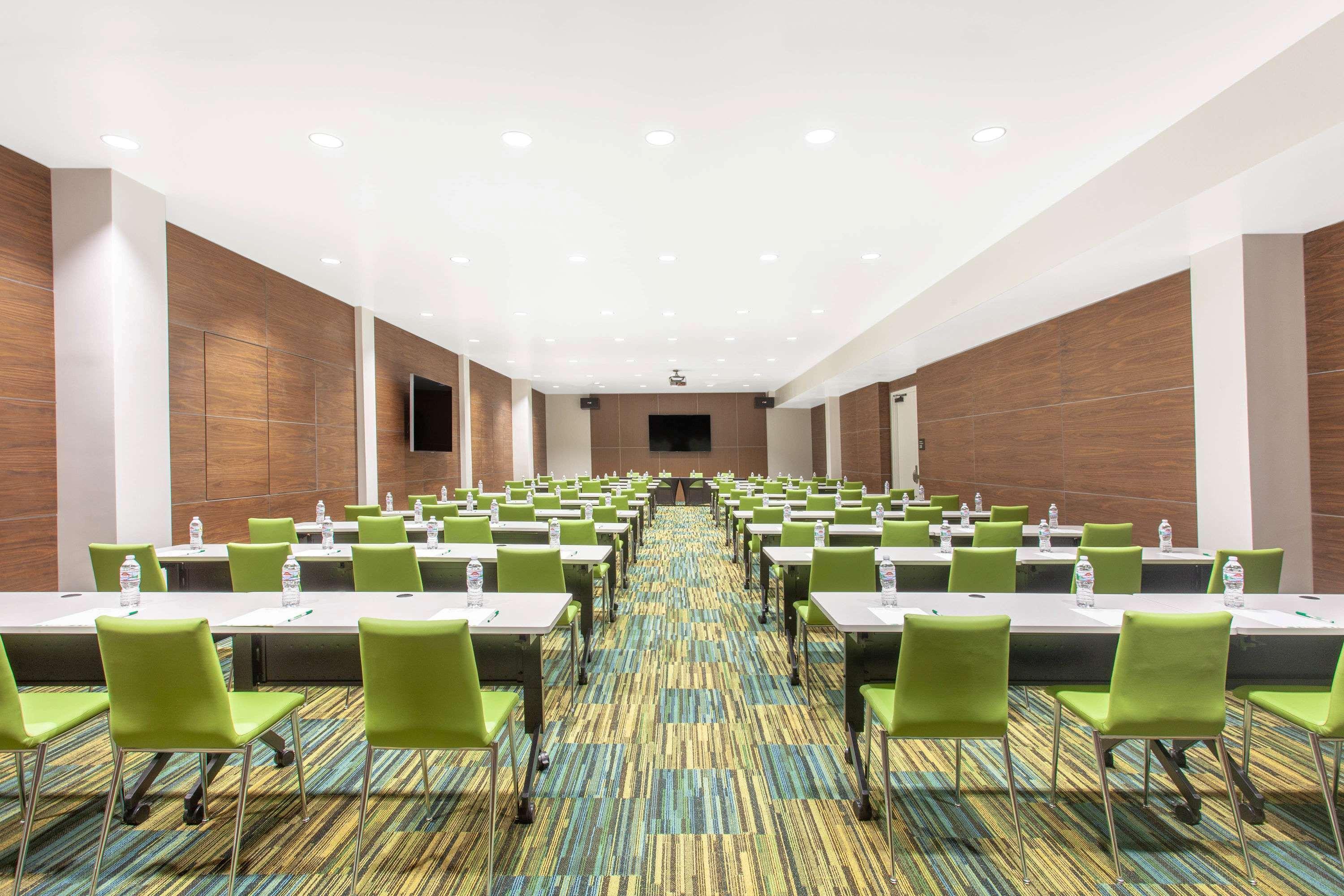 Hotel Wyndham Anaheim Extérieur photo