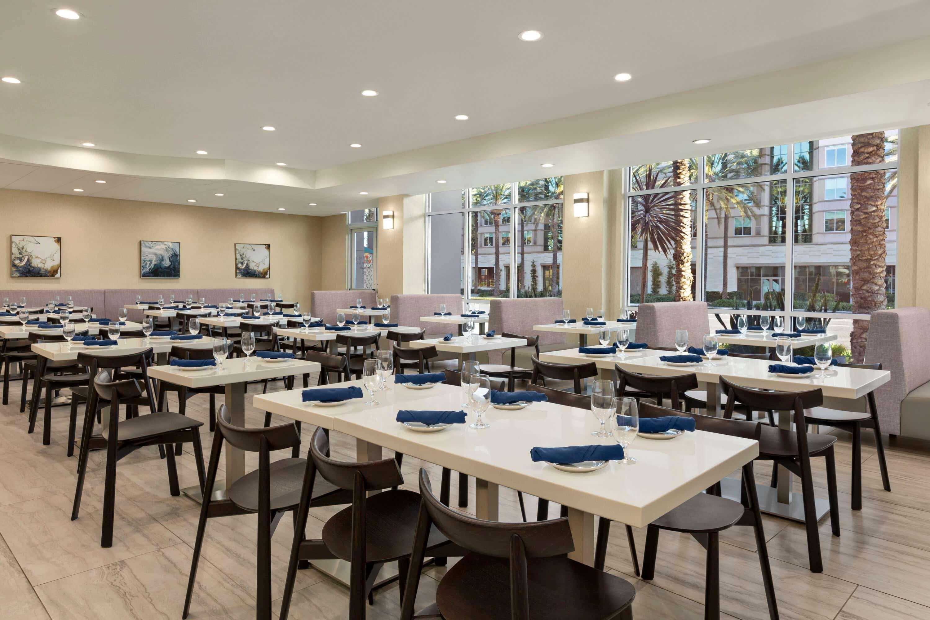 Hotel Wyndham Anaheim Extérieur photo