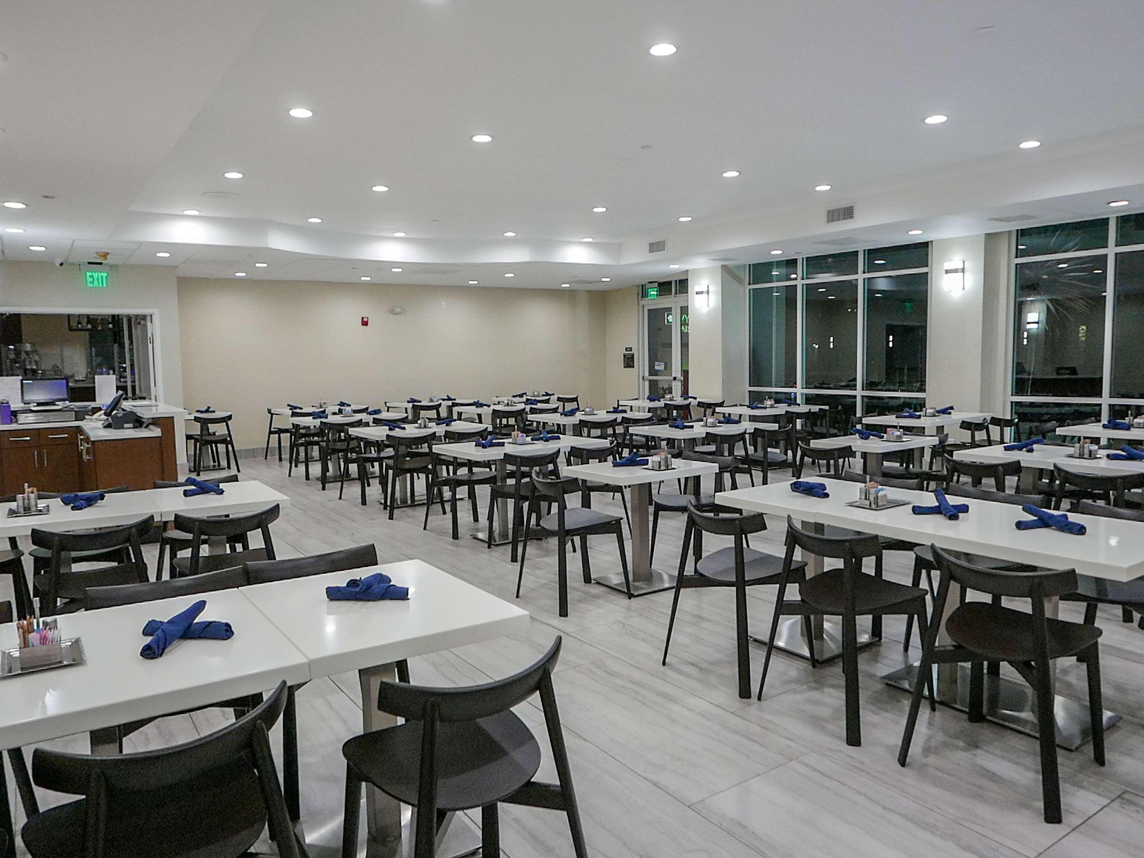 Hotel Wyndham Anaheim Extérieur photo