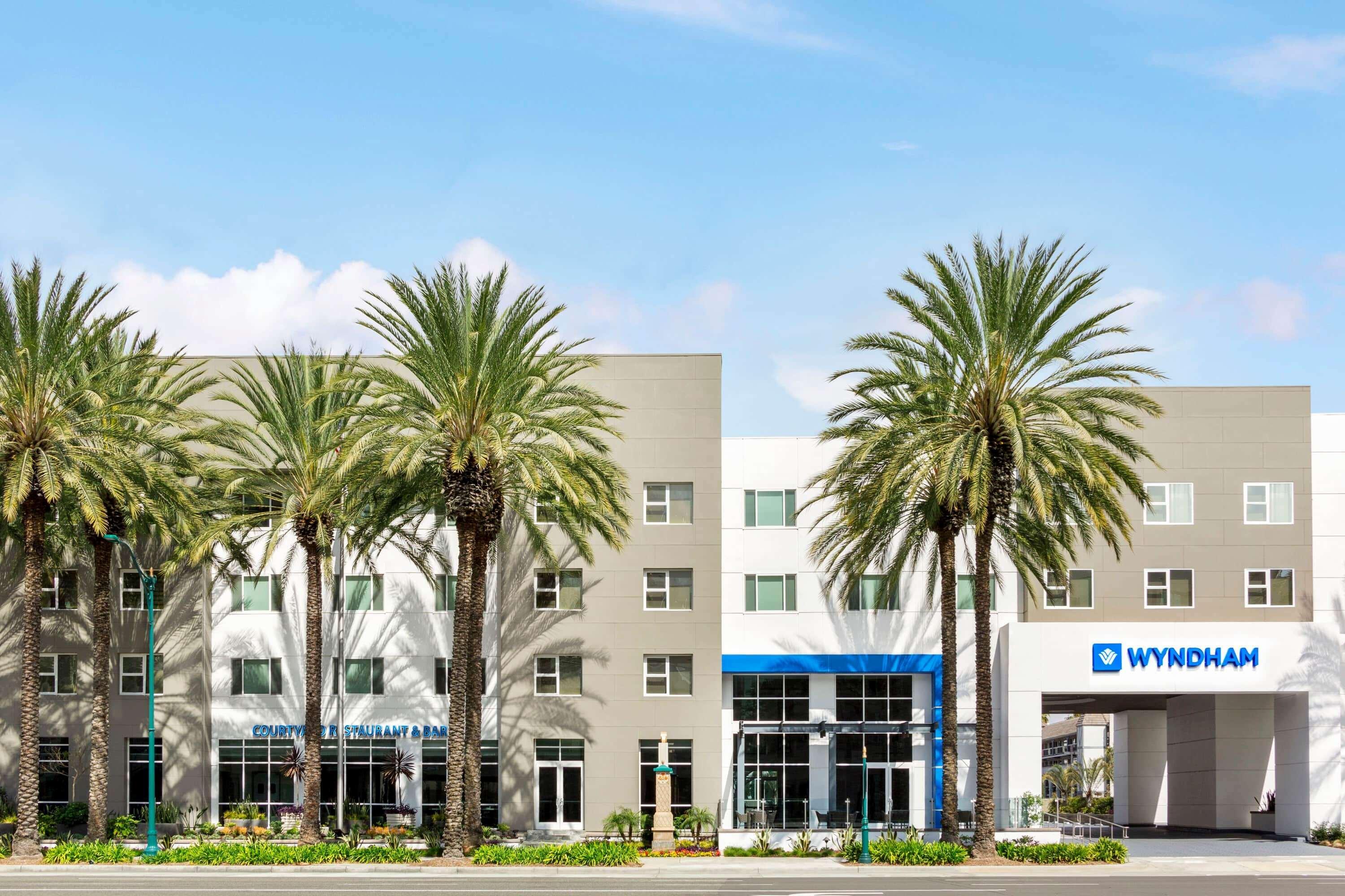 Hotel Wyndham Anaheim Extérieur photo