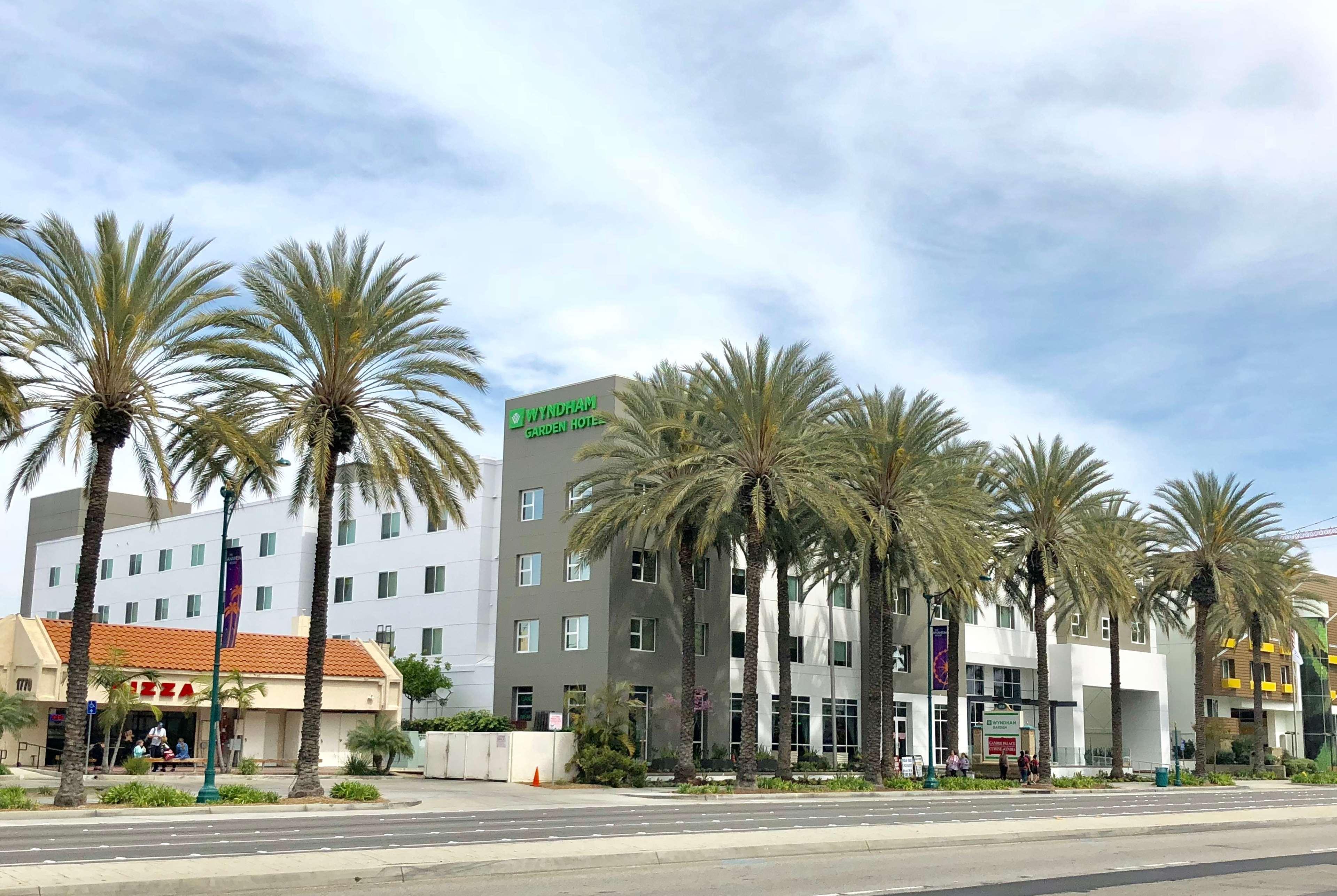 Hotel Wyndham Anaheim Extérieur photo